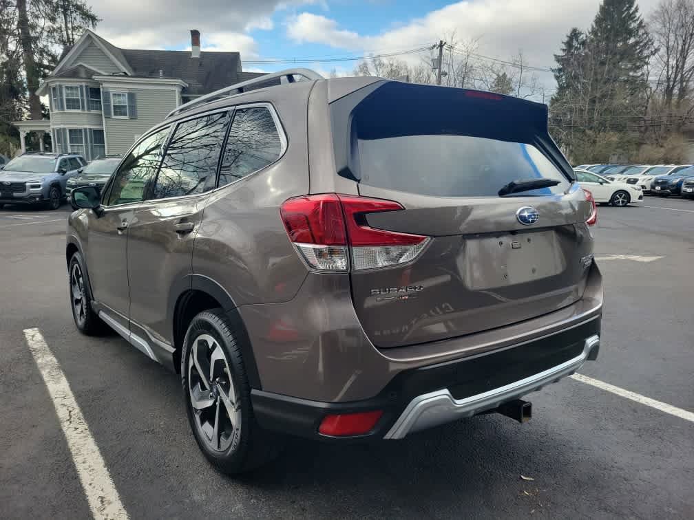 Used 2022 Subaru Forester Touring AWD/4WD image 6