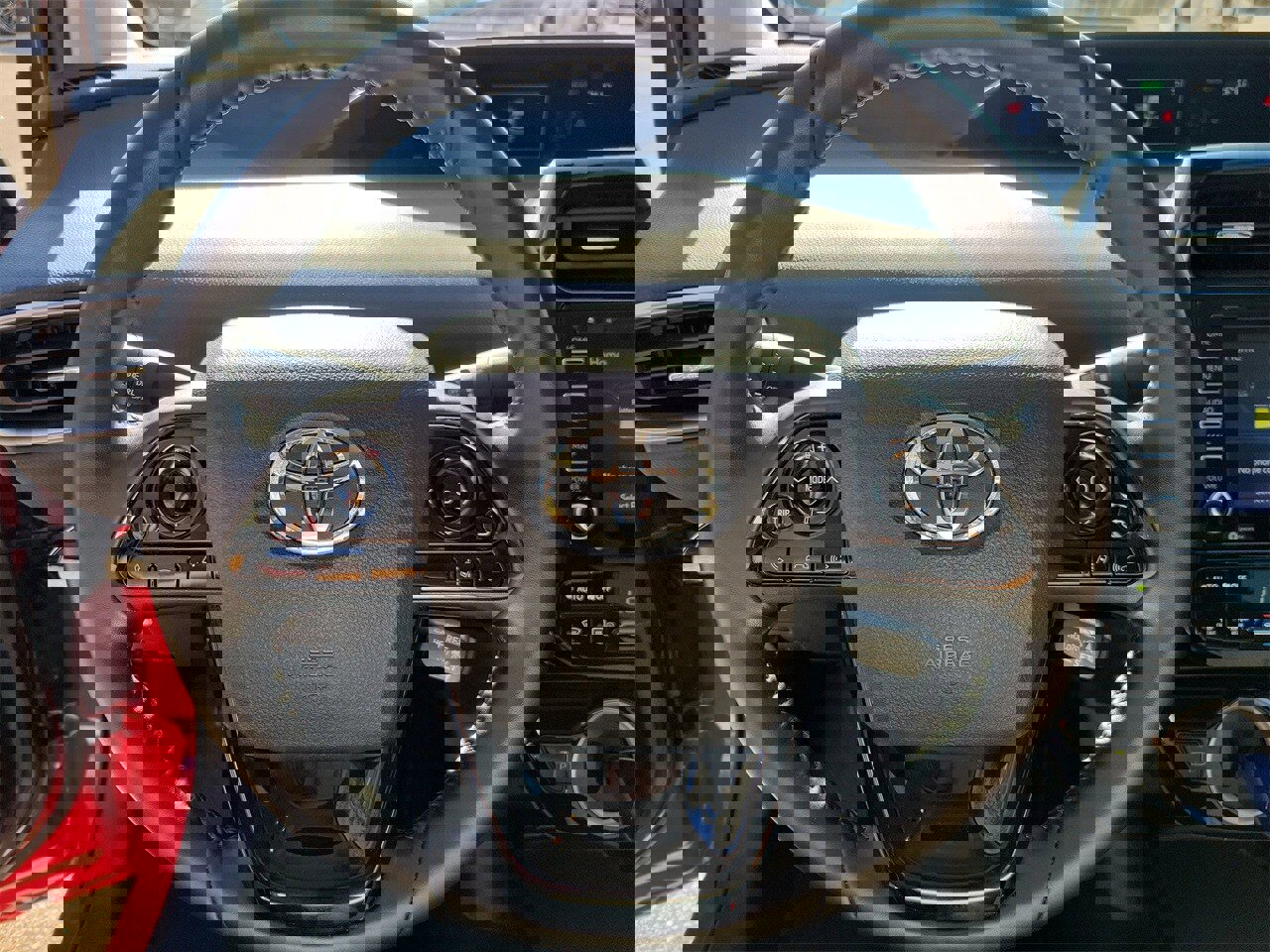 Used 2022 Toyota Prius Prime LE image 17