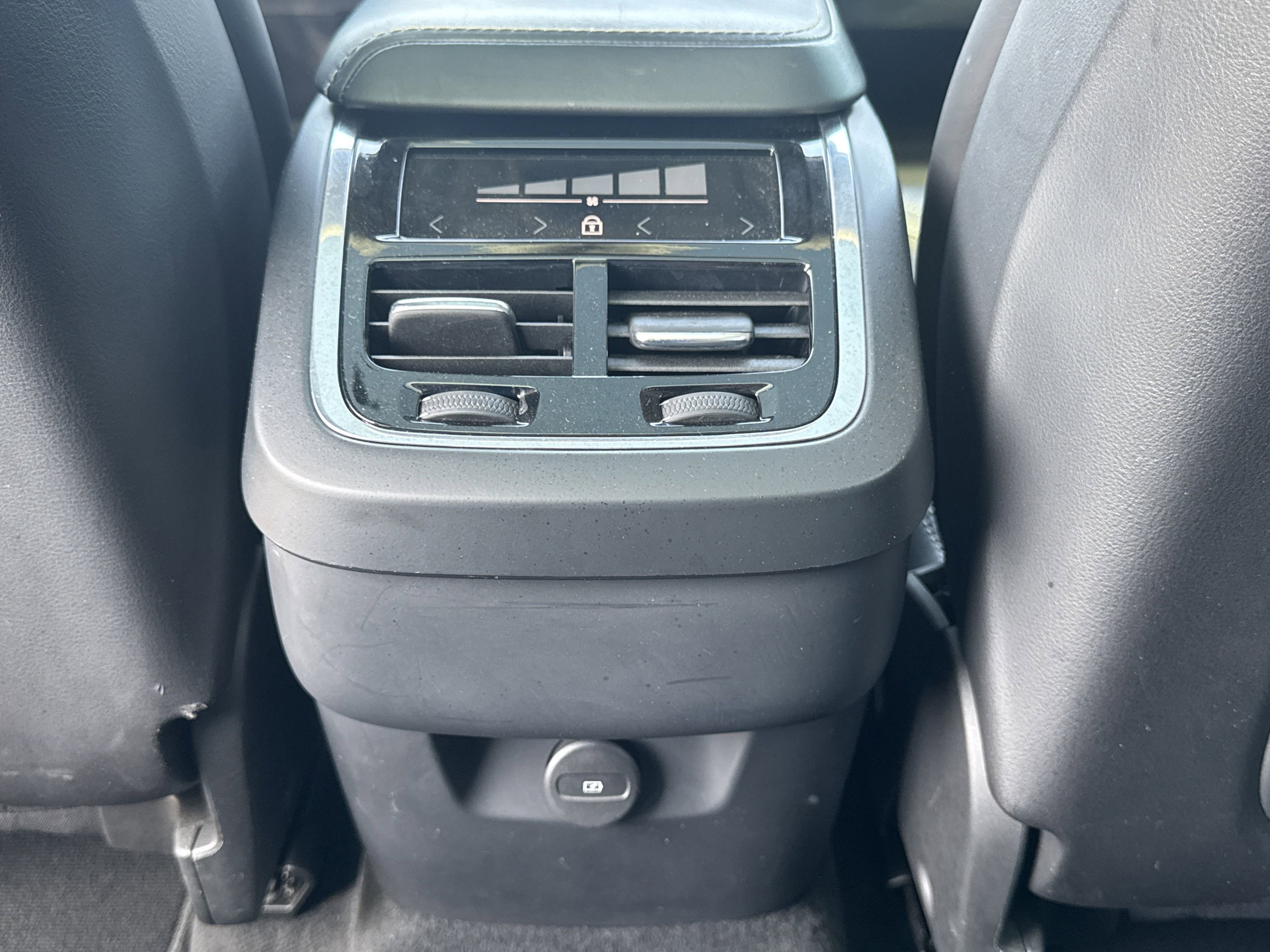 Used 2021 Volvo XC60 T5 Inscription image 25