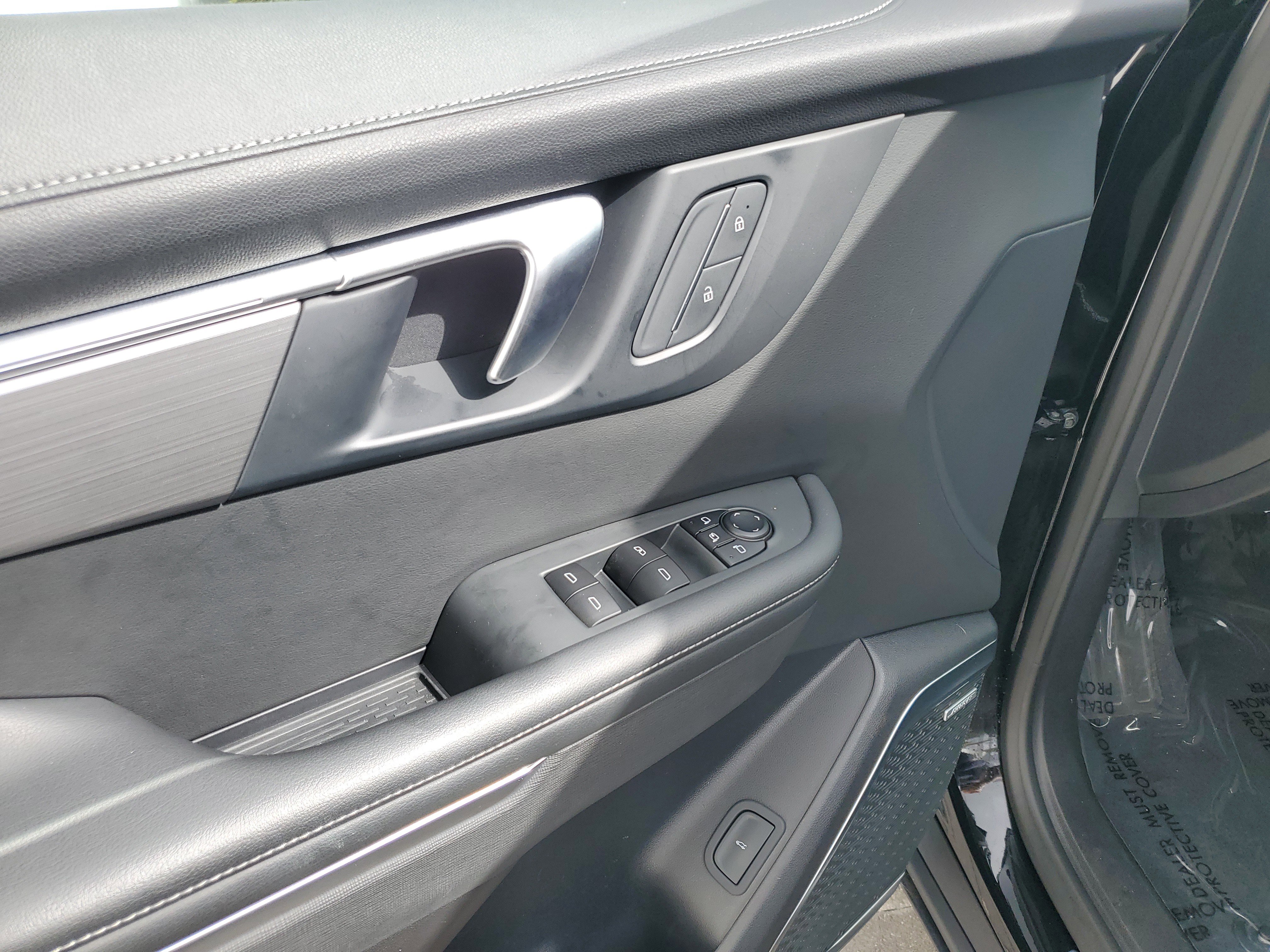 Used 2025 Buick Enclave Preferred image 20