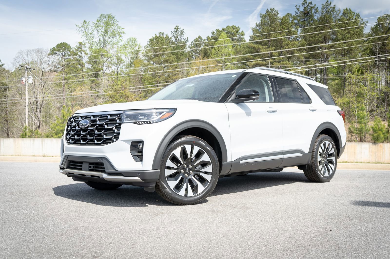 New 2026 Ford Explorer Platinum AWD/4WD image 3