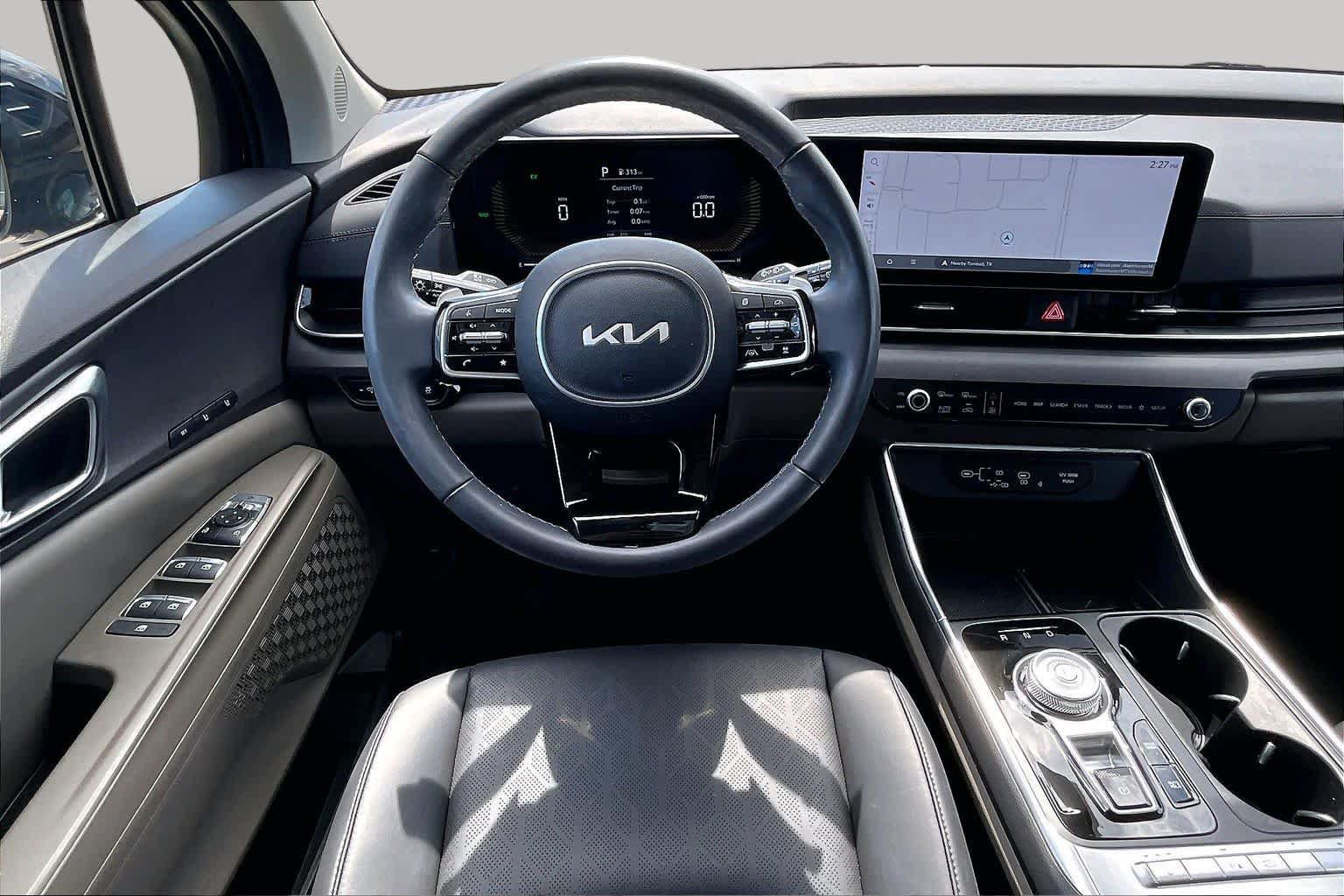Used 2026 Kia Carnival EX FWD image 6