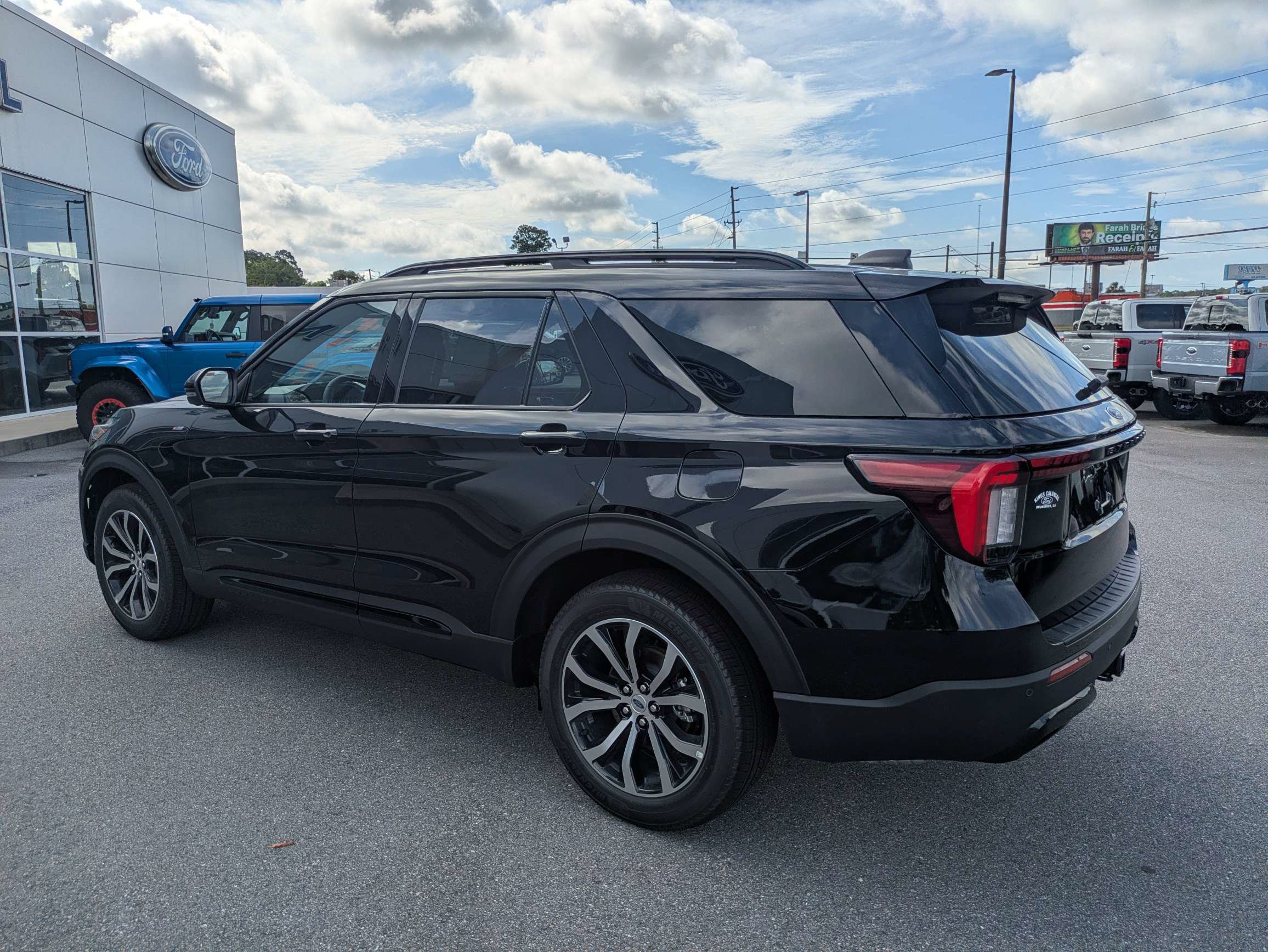 New 2026 Ford Explorer ST-Line RWD image 6
