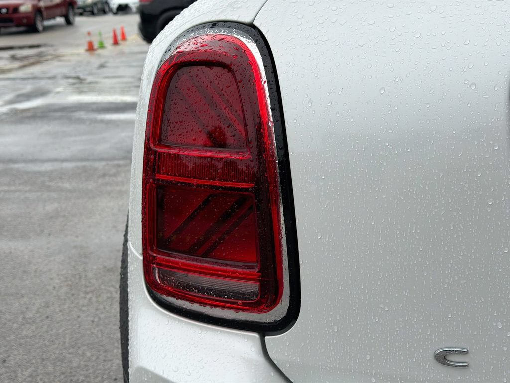 Used 2024 MINI Cooper Countryman S w/ Storage Package FWD image 10