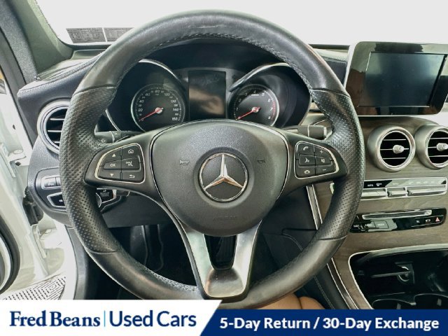 Used 2019 Mercedes-Benz GLC 300 4MATIC image 15