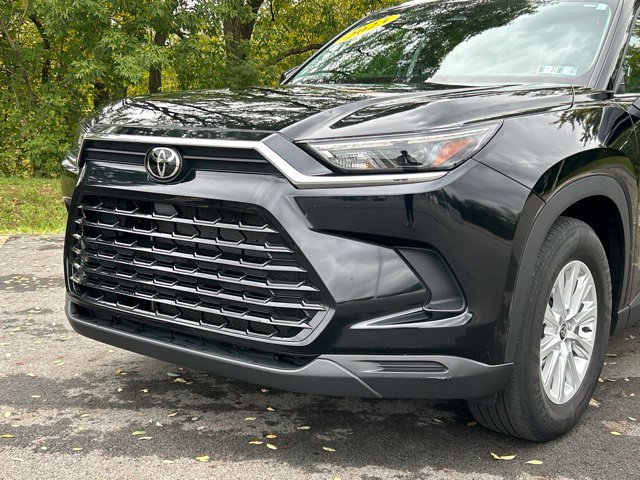 Used 2024 Toyota Grand Highlander AWD image 2