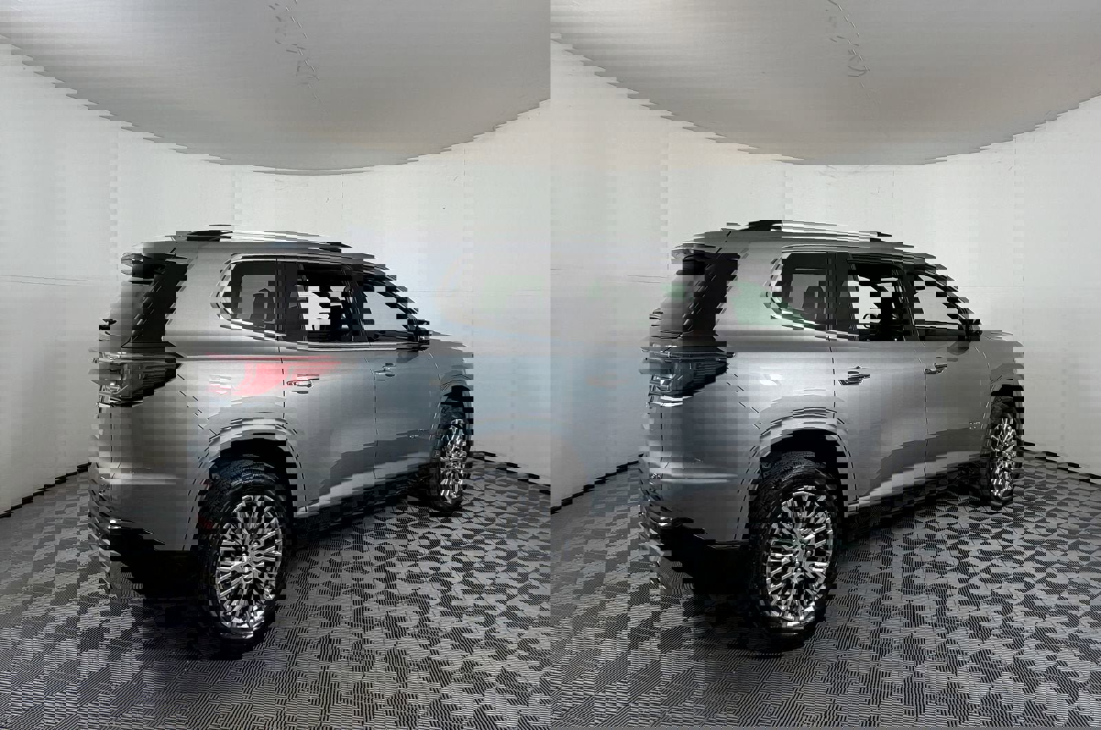 Certified 2025 GMC Acadia Denali image 4