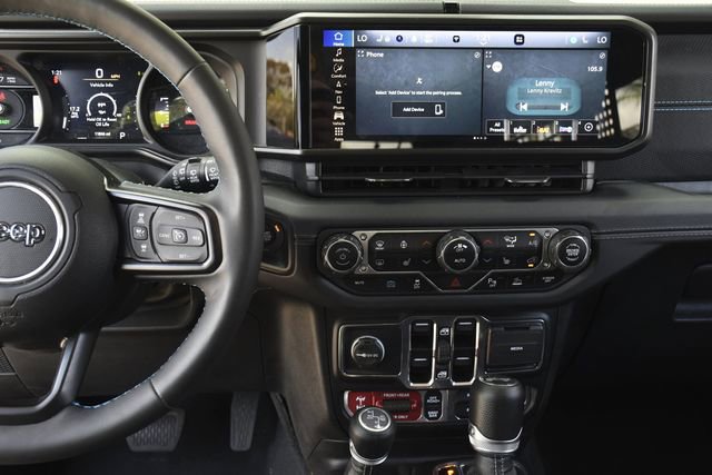 Used 2024 Jeep Wrangler Unlimited Rubicon 4xe w/ Technology Group image 11