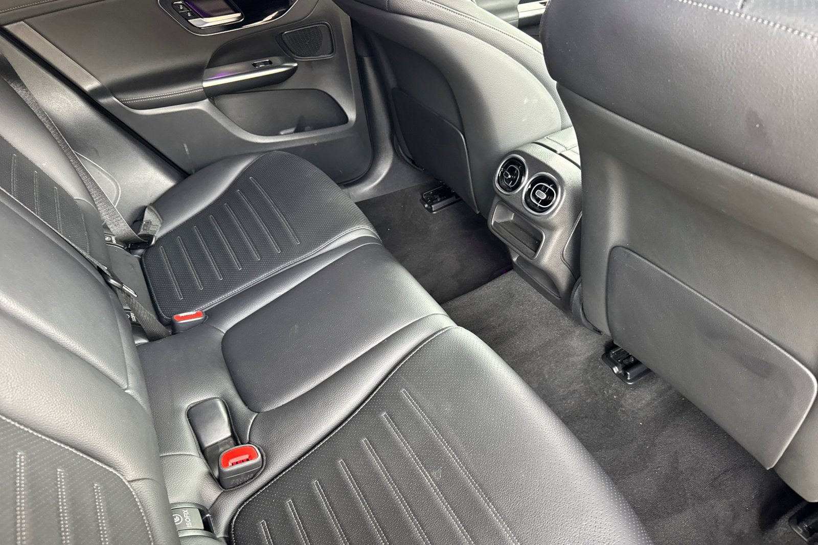 Certified 2025 Mercedes-Benz GLC 350e 4MATIC image 35