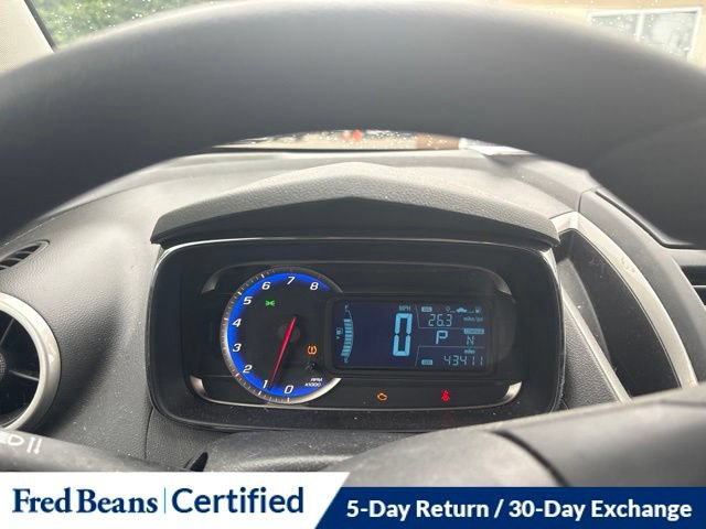 Used 2016 Chevrolet Trax LT w/ LT Sun and Sound Package FWD image 11