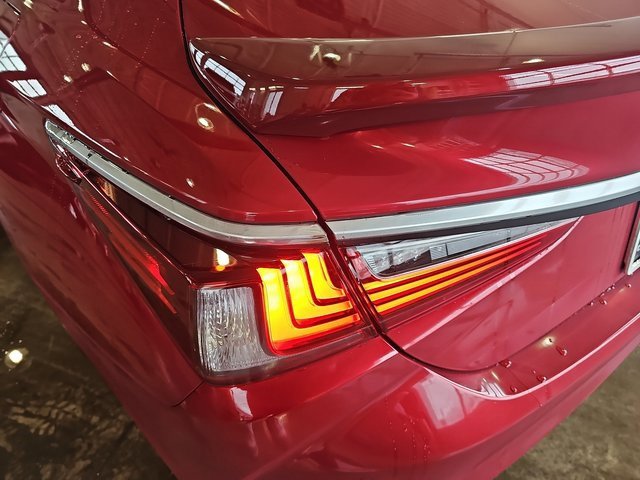 New 2025 Lexus ES 350 Ultra Luxury image 35