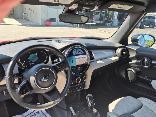 Used 2024 MINI Cooper Convertible w/ Signature Upholstery Package FWD image 17