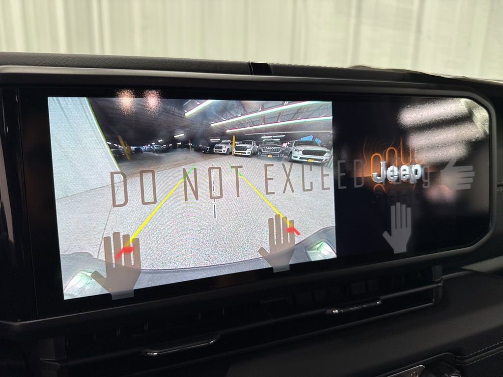 New 2026 Jeep Gladiator Sport image 19