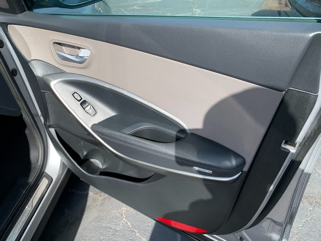 Used 2017 Hyundai Santa Fe Limited AWD/4WD image 17