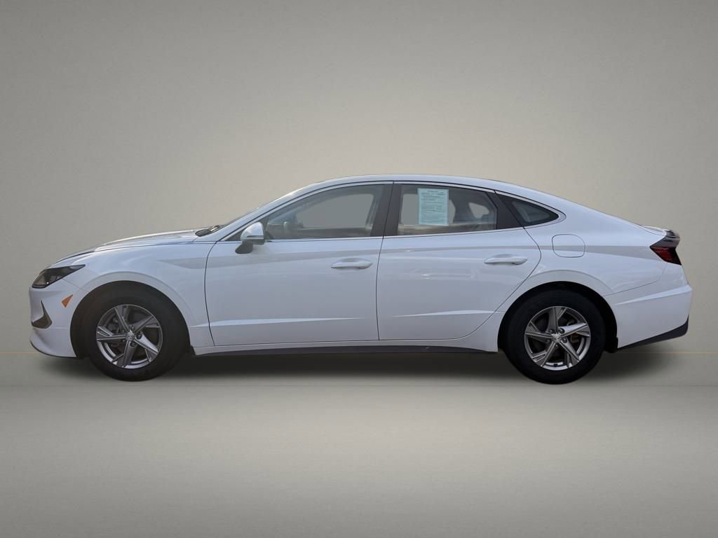 Used 2023 Hyundai Sonata SE image 2