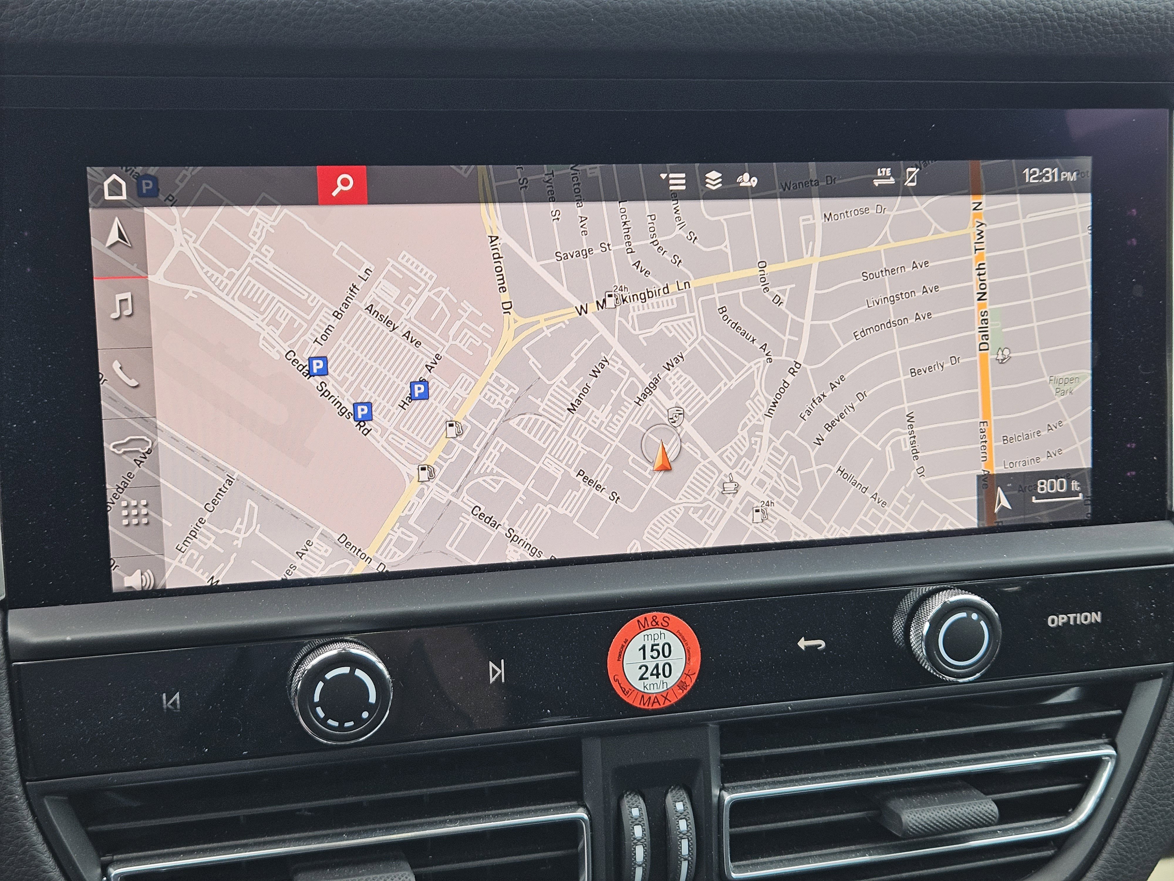 Certified 2025 Porsche Macan image 17