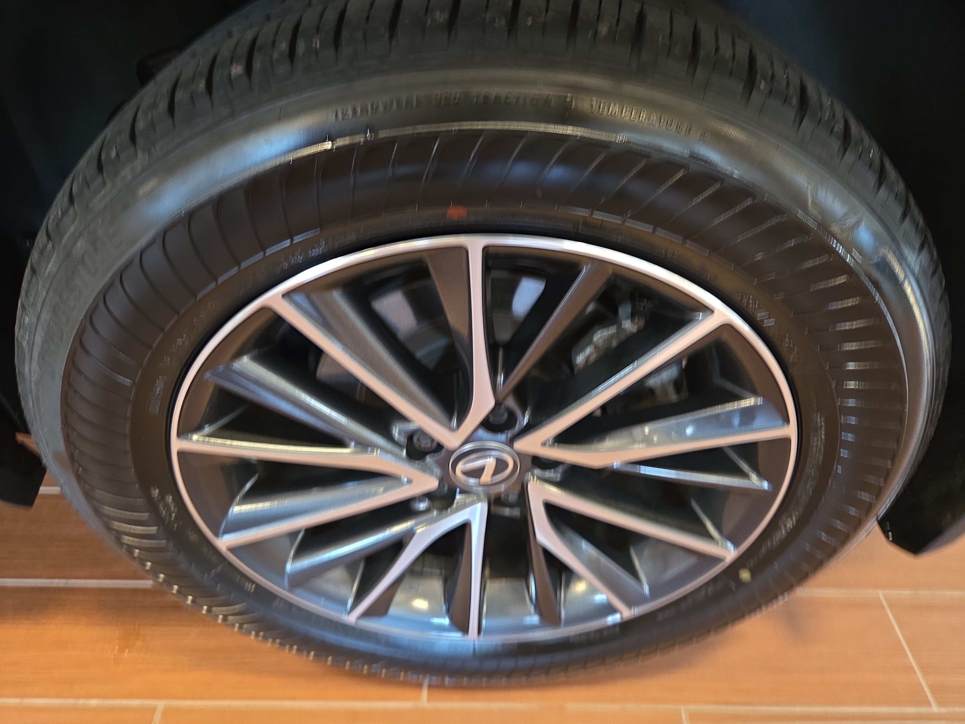 Certified 2025 Lexus NX 350 AWD w/ Accessory Package (2T) image 10