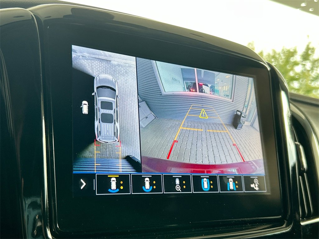 Used 2021 Chevrolet Traverse High Country w/ LPO, Floor Liner Package image 28