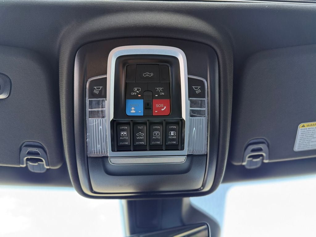 New 2026 RAM 1500 Laramie w/ Night Edition AWD/4WD image 32