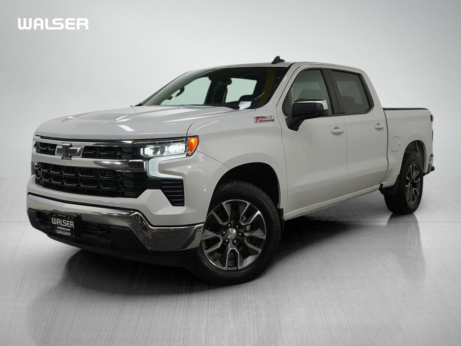Used 2023 Chevrolet Silverado 1500 LT w/ Z71 Off-Road Package image 1