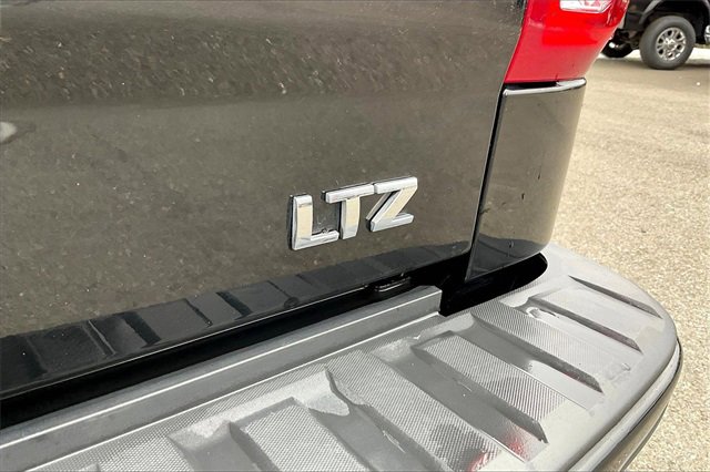 Used 2017 Chevrolet Silverado 1500 LTZ Z71 w/ LTZ Plus Package image 8