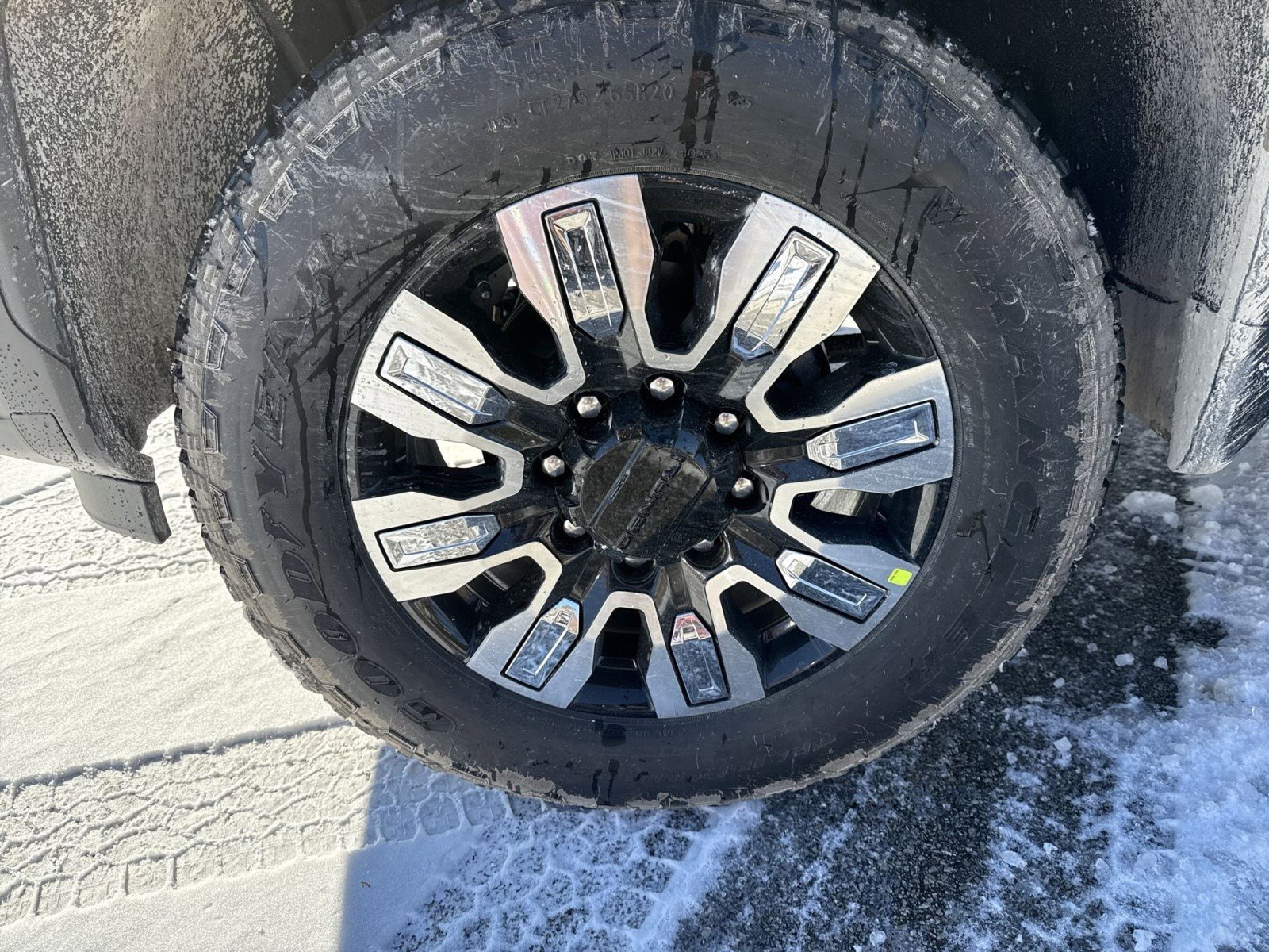 New 2026 GMC Sierra 2500 Denali w/ Denali Reserve Package image 8