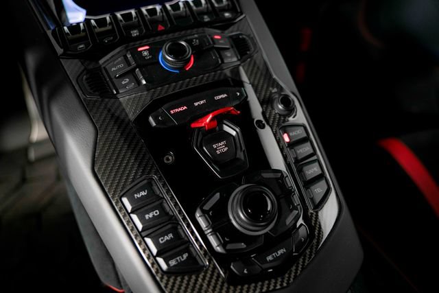 Used 2016 Lamborghini Aventador LP 750-4 AWD/4WD image 22