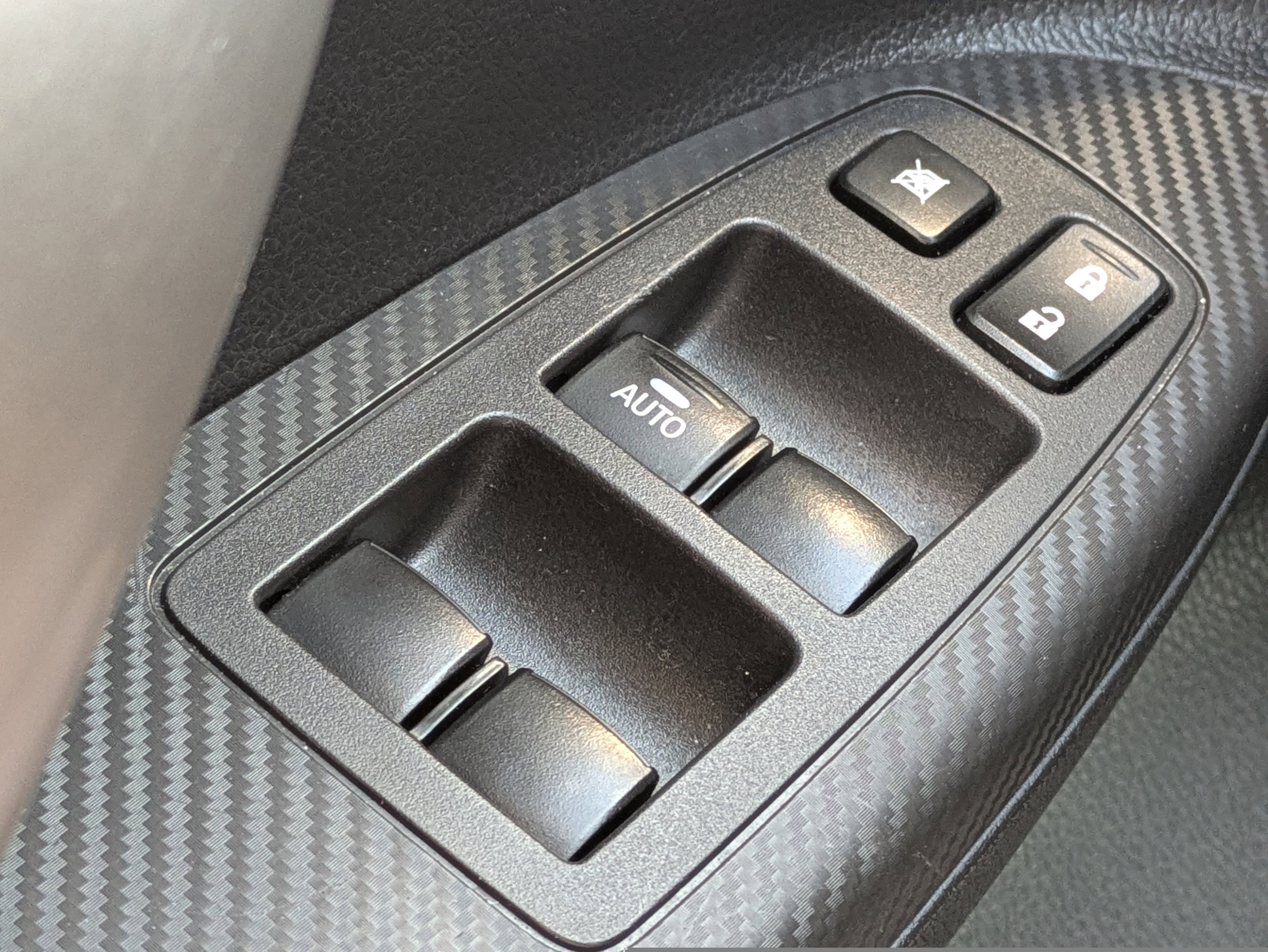 Used 2018 Mitsubishi Eclipse Cross LE image 22