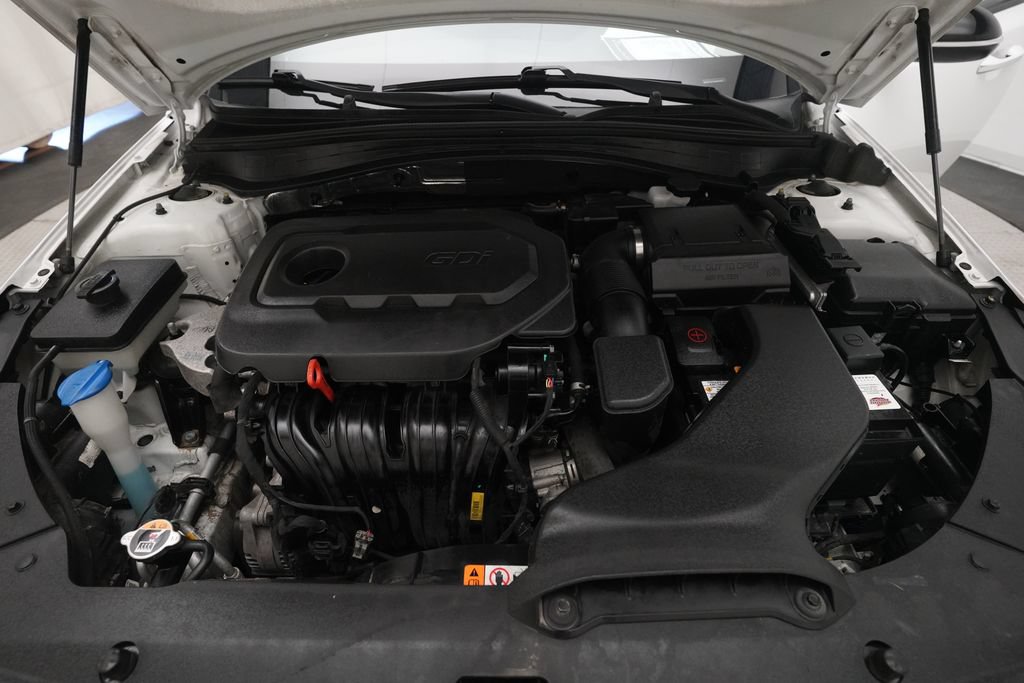Used 2020 Kia Optima SE FWD image 3