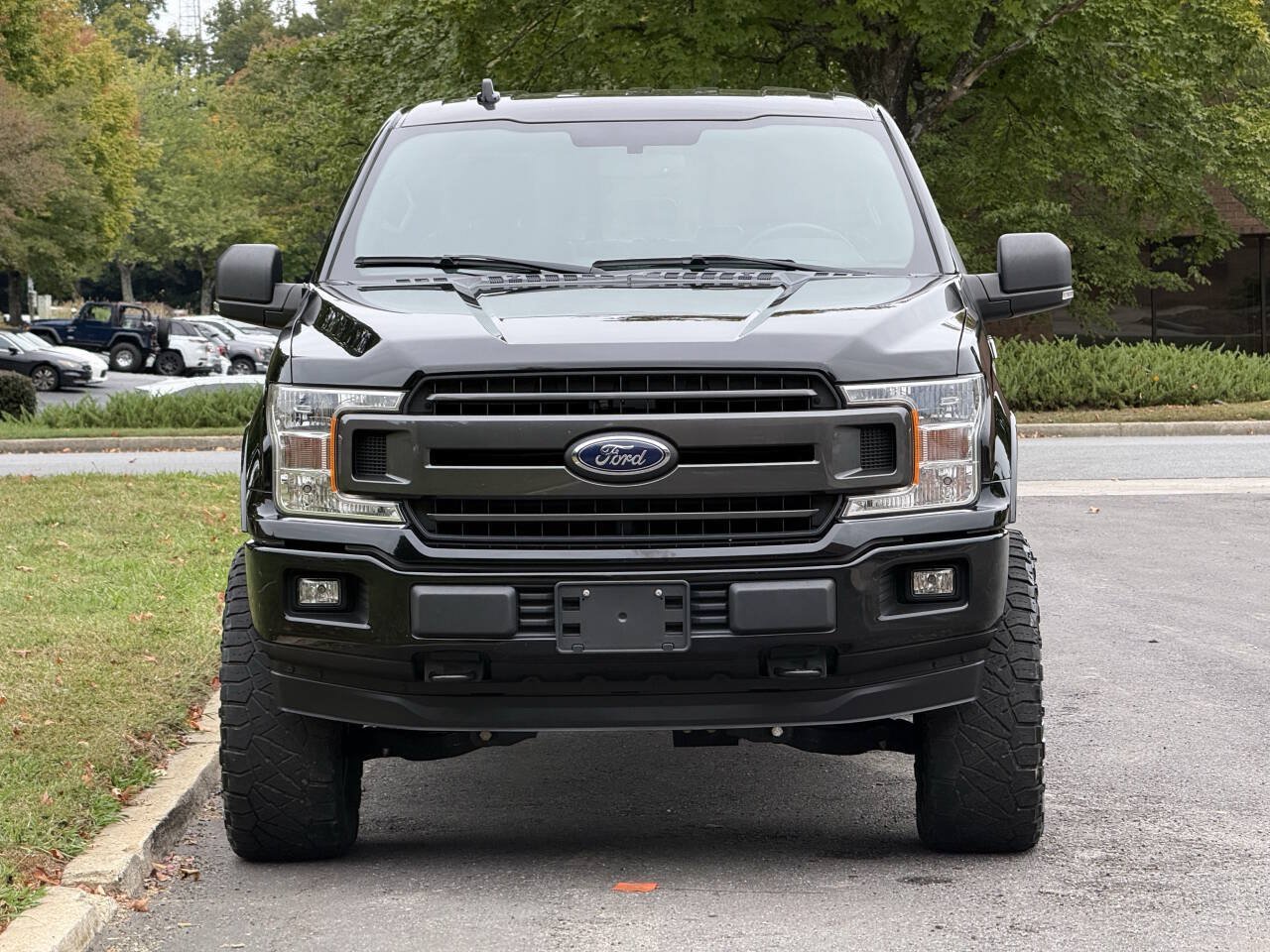 Used 2018 Ford F150 XLT w/ Equipment Group 302A Luxury AWD/4WD image 4