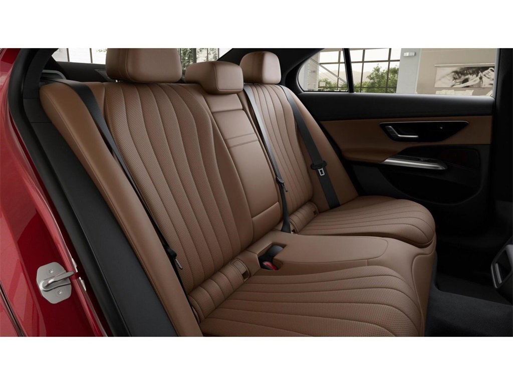 New 2026 Mercedes-Benz E 350 4MATIC Sedan image 5