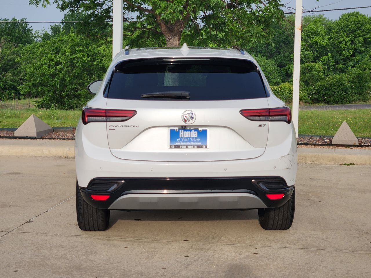 Used 2023 Buick Envision Essence w/ Sport Touring Package AWD/4WD image 6