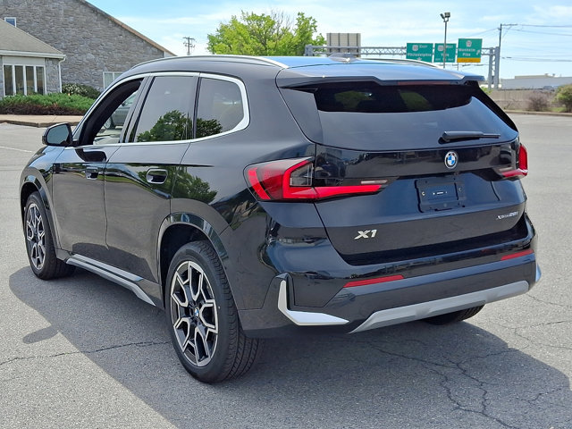 New 2026 BMW X1 xDrive28i w/ Technology Package AWD/4WD image 3