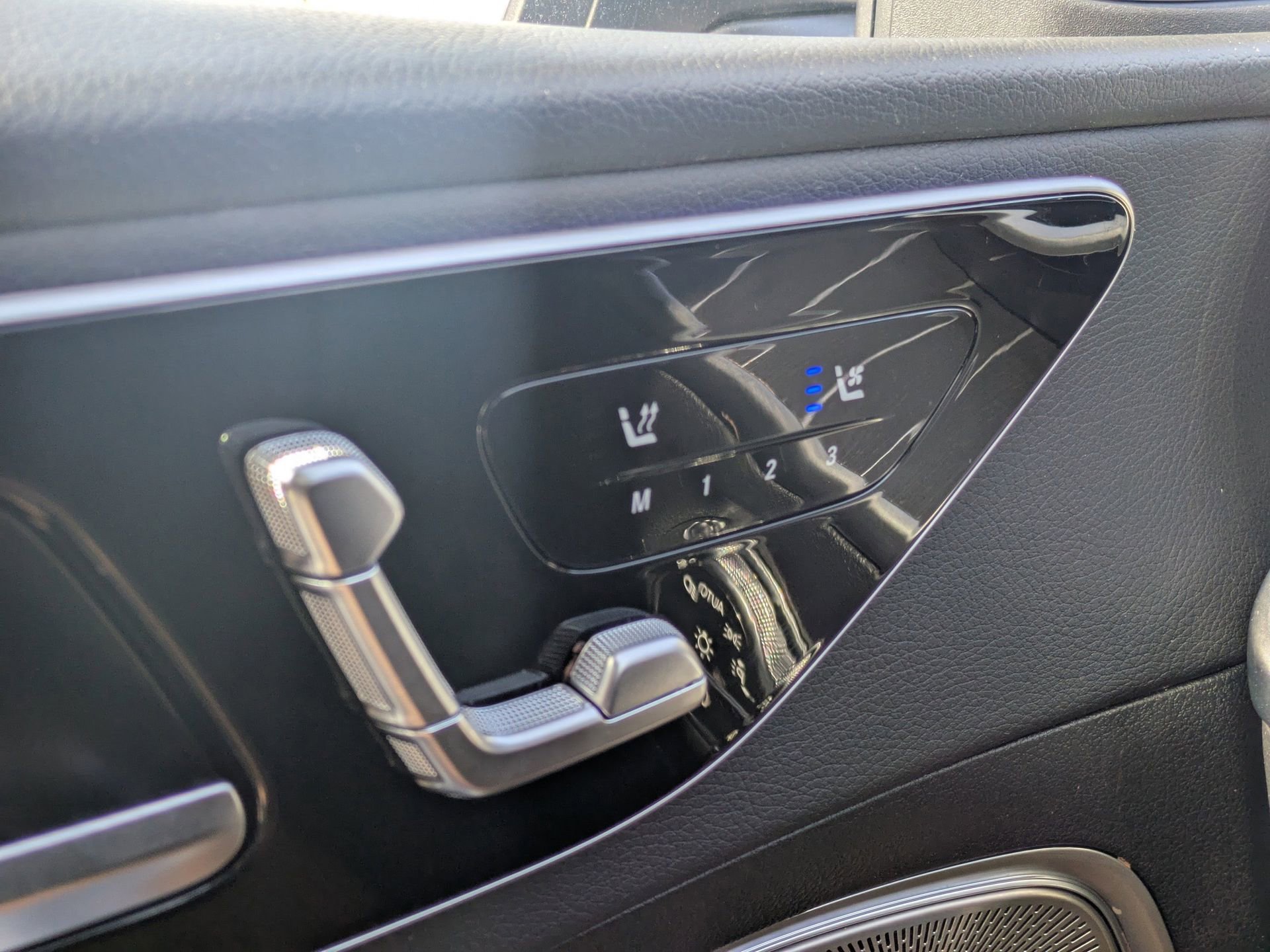 Used 2024 Mercedes-Benz C 300 Sedan image 19