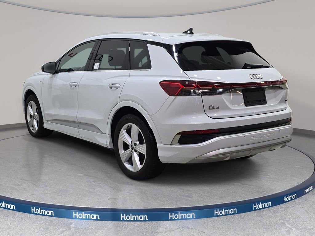 Used 2024 Audi Q4 e-tron Premium w/ Convenience Package image 8