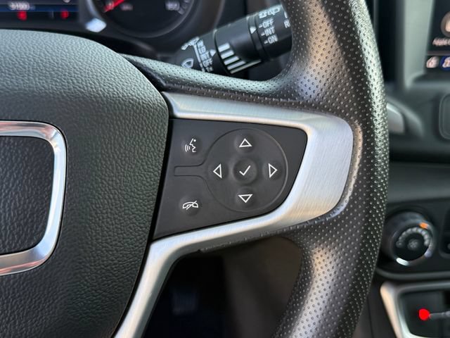 Used 2024 GMC Terrain SLE AWD/4WD image 16