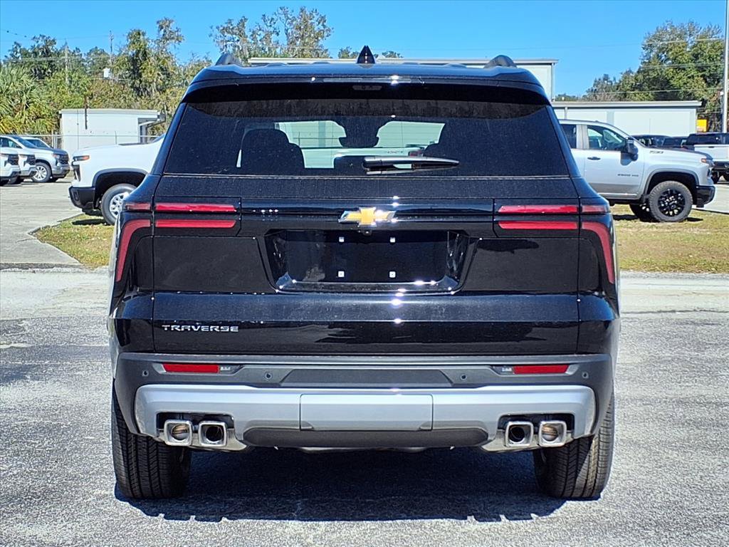 New 2026 Chevrolet Traverse LT w/ Driver Confidence Package FWD image 5