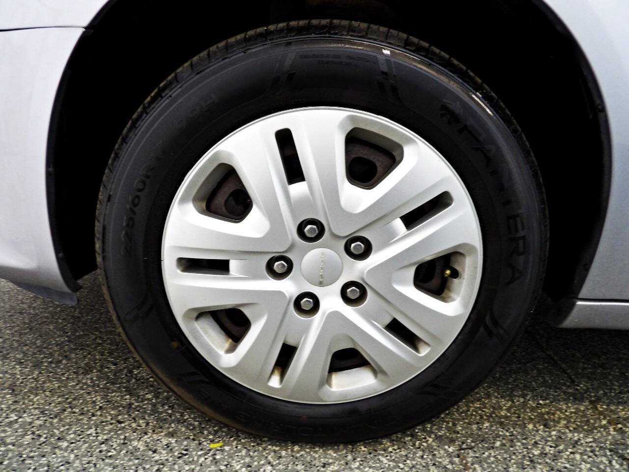 Used 2018 Dodge Grand Caravan SE FWD image 17
