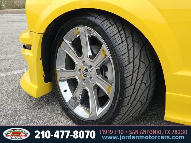 Used 2006 Ford Mustang GT Premium RWD image 26