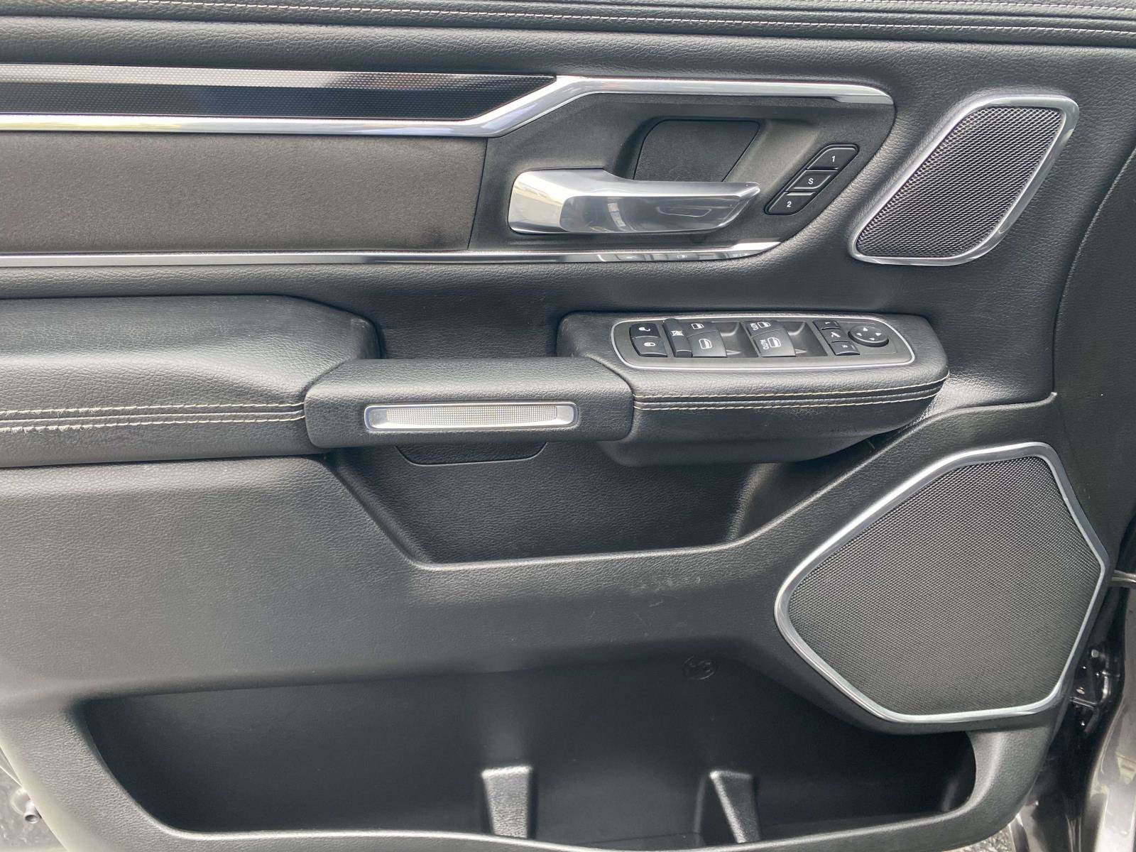 Used 2022 RAM 1500 Laramie AWD/4WD image 28