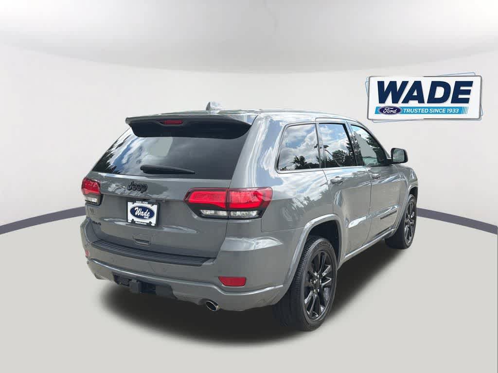 Used 2022 Jeep Grand Cherokee Laredo X AWD/4WD image 5