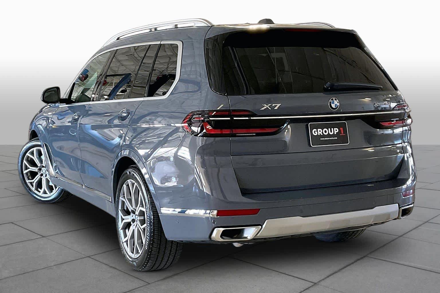 Used 2026 BMW X7 xDrive40i AWD/4WD image 11