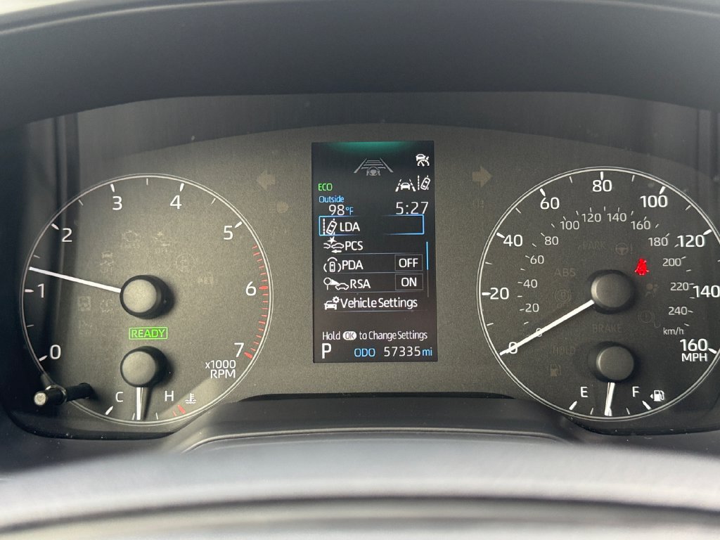 Used 2025 Toyota Corolla LE FWD image 27
