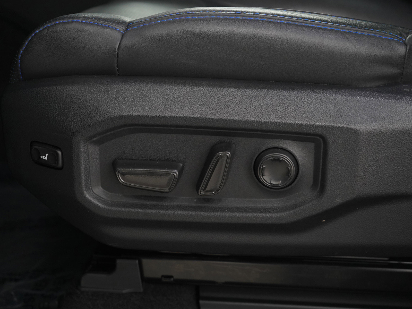 Used 2023 Toyota Sequoia Platinum image 30