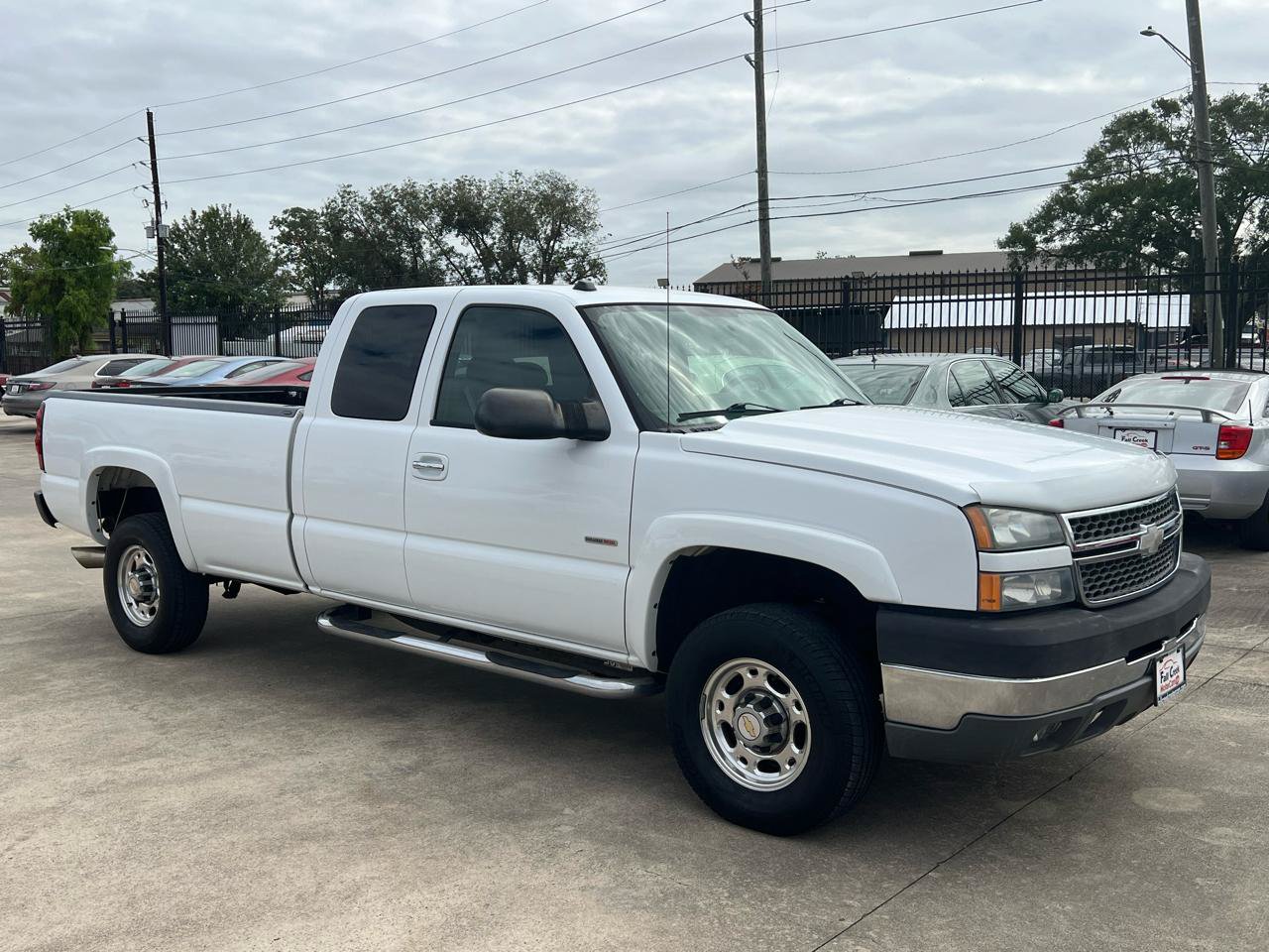 Used 2005 Chevrolet Silverado 2500 LS w/ Heavy-Duty Power Package RWD image 8