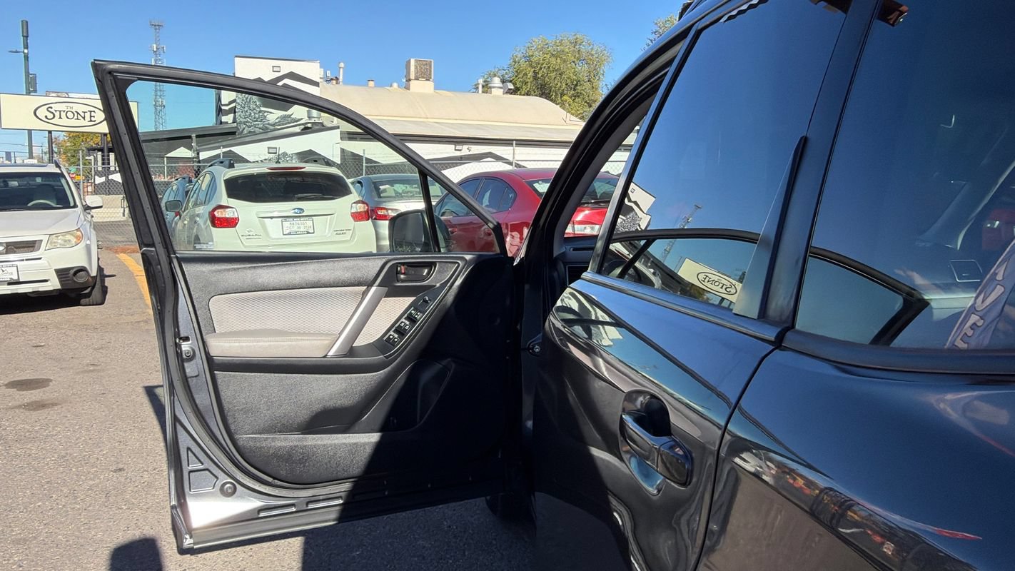 Used 2018 Subaru Forester 2.5i Premium AWD/4WD image 10