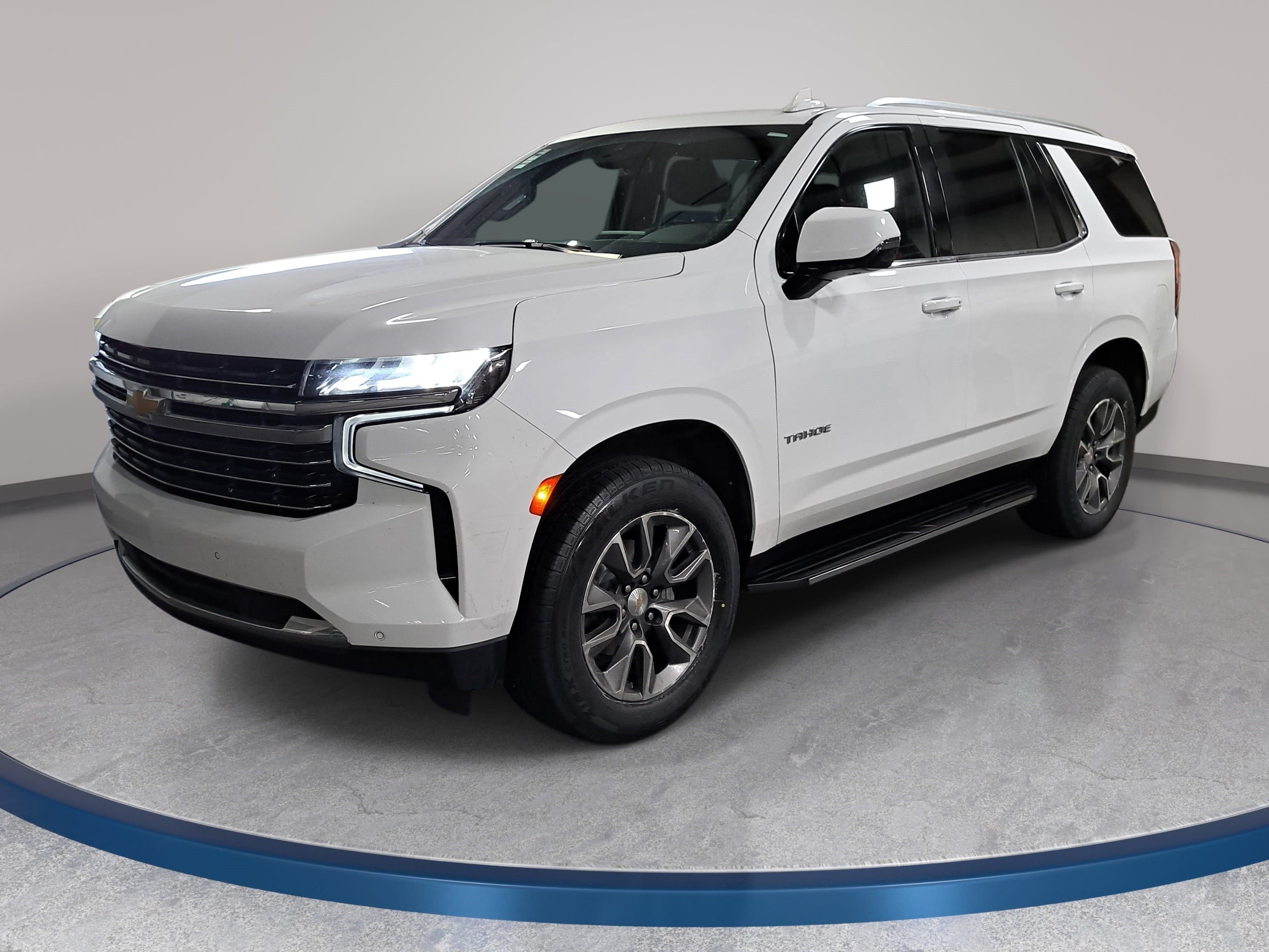 Used 2021 Chevrolet Tahoe LT w/ LT Signature Package AWD/4WD image 1