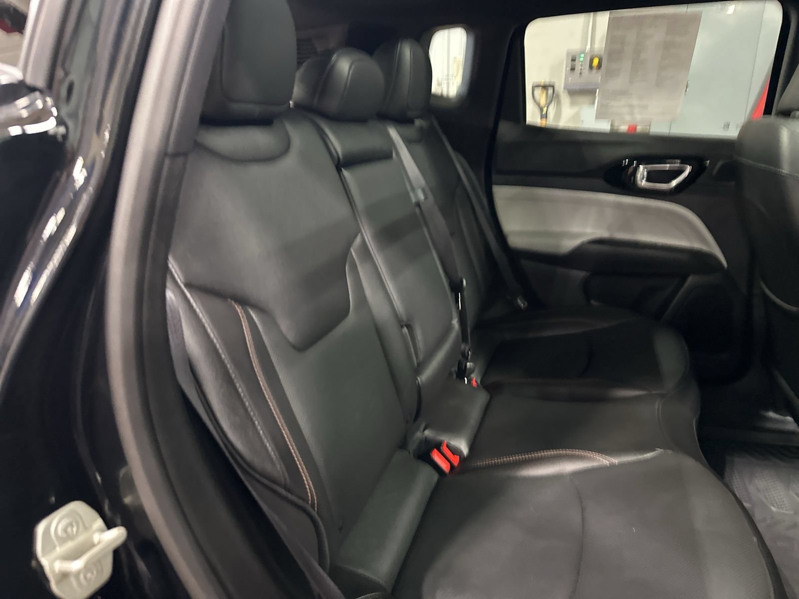 Used 2024 Jeep Compass Limited w/ Elite Group AWD/4WD image 28