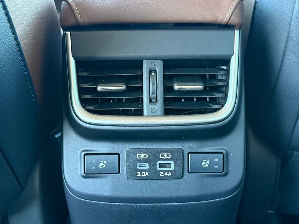 Used 2025 Subaru Outback Touring image 44