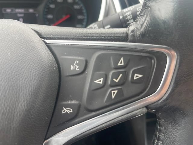 Used 2018 Chevrolet Equinox LT FWD image 19